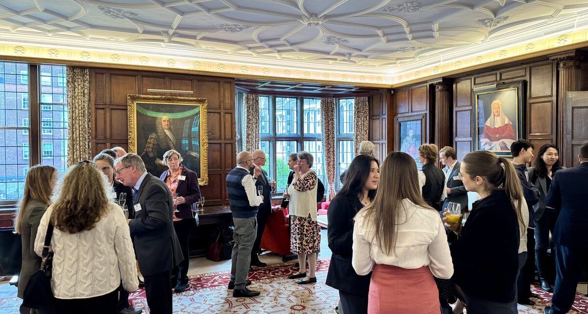 The Middle Temple Employed Bar Society: Visibility, Community and the Modern Bar